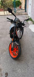 KTM DUKE 125 ABS