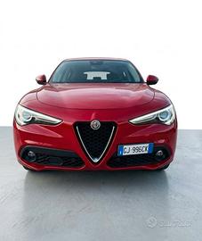 Alfa Romeo Stelvio 2.2 Turbodiesel 190 CV AT8 RWD 