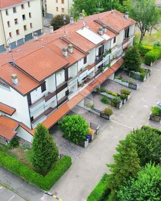 VILLA A SCHIERA A SORBOLO