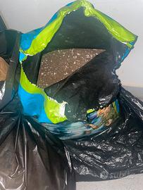 Terriccio 25 kg piu vasi con sottovasi