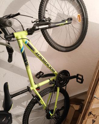 Bici MTB ROCKRIDER 24 POLLICI ST 500 GIALLO FLUO