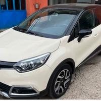 RENAULT CAPTUR 2015 RICAMBI PEZZI