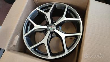 4 CERCHI LEGA ALFAROMEO GIULIA 19" CODICE A848