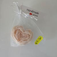 Candela a forma di peonia a cuore 