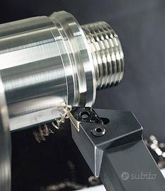 Pezzi al tornio su misura: boccole distanziali ecc