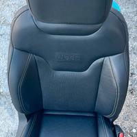 Sedili pelle tappezzeria Renegade Compass (2020)
