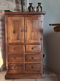 Mobiletto porta liquori