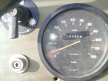 autocarro ex militare Lancia CL/90