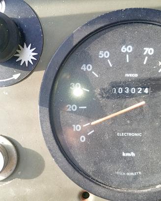 autocarro ex militare Lancia CL/90