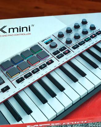 AKAI MPK mini IV 4