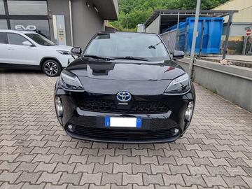 TOYOTA Yaris Cross 1.5 Hybrid 5p. E-CVT AWD-i Bu