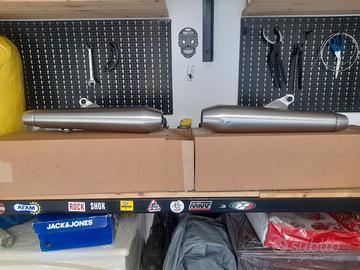 terminali scarico Triumph street twin 900