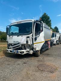 Isuzu