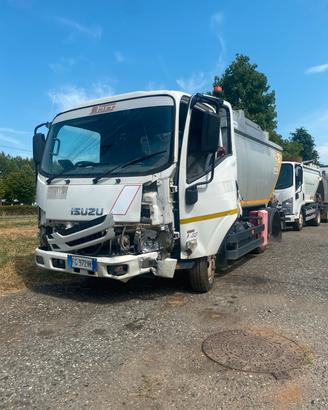 Isuzu
