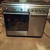 piano cottura completo a 5 fuochi della SMEG