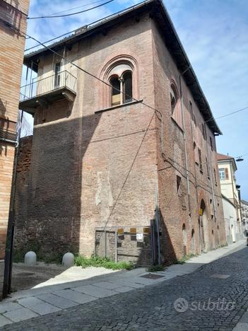 Palazzo a Asti - Asti - Centro