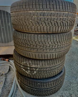 Gomme invernali Hankook Winter 225/45 R18 nuove