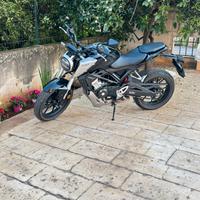 Honda CB125R