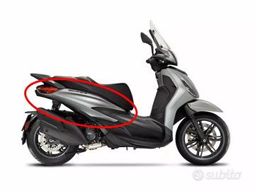 FIANCATA DESTRA ORIGINALE PIAGGIO BEVERLY HPE 300