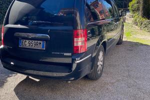 Crysler Grand Voyager 2800cc limited