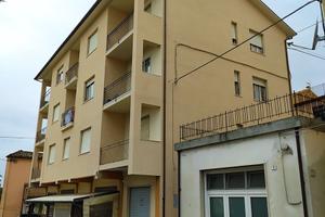 Trilocale via Leopardi, centro, Ostra Vetere