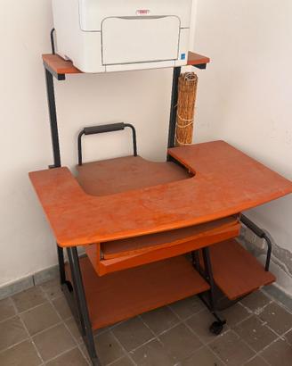 Scrivania porta computer