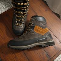 Scarponi da trekking in Vibram 