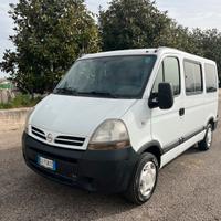 FURGONE - NISSAN INTERSTAR  9 posti - 210000 km