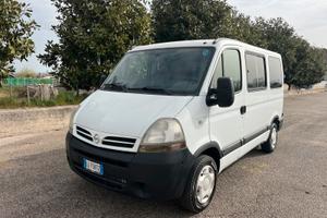FURGONE - NISSAN INTERSTAR  9 posti - 210000 km