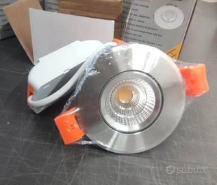 8 faretti LED orientabili da incasso 5W 3000K driv