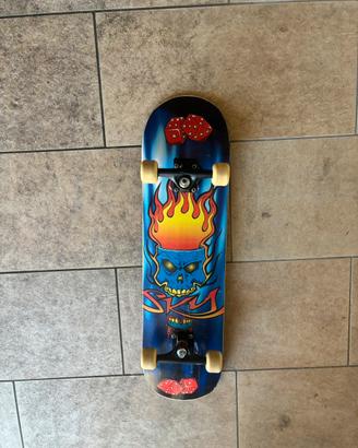 Skateboard con grafica