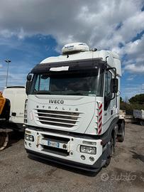 Iveco Stralis 480 con semirimorchio Bertoja