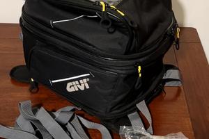 Borsa givi serbatoio magnetica EA 103 b usata 