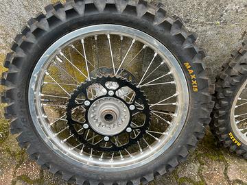 Ruote complete nuove per Ktm