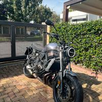 Yamaha xsr 700