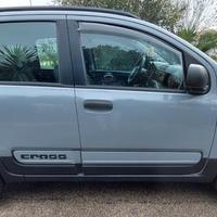 PANDA CROSS 1,2 BENZINA NAVIGATORE SENSORI TELEFON