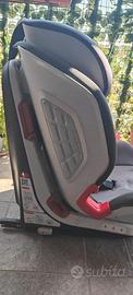 Seggiolino auto della Chicco YOUuniverse Fix