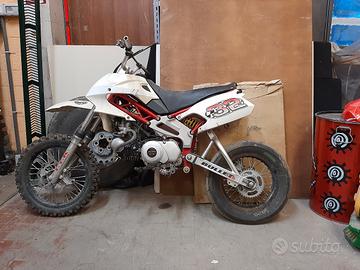 Pit bike Roxon Bullet 125