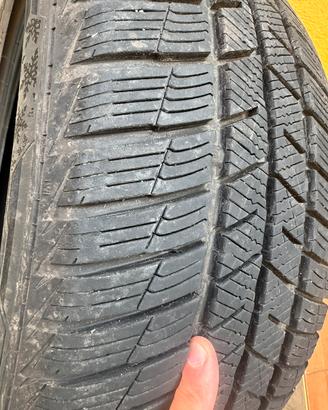 Pneumatici invernali Barum Polaris 235/55/18 XL