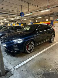 MERCEDES BENZ GLA 35 AMG