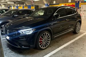 MERCEDES BENZ GLA 35 AMG