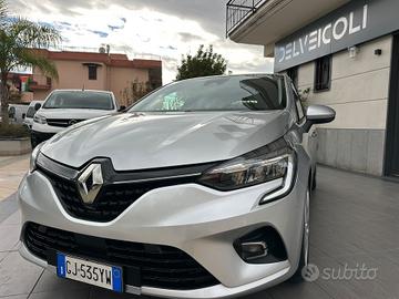 Renault Clio TCe 90 CV 5 porte -2022-
