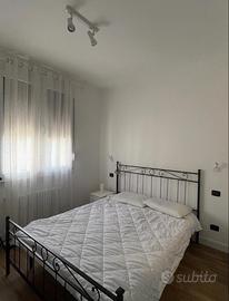 Letto e materasso matrimoniale