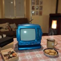 TV vintage Majestic blu 