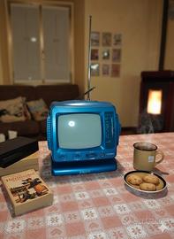 TV vintage Majestic blu 