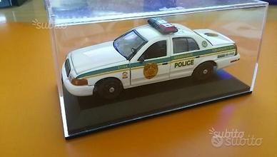 Modellino 1/43 Ford Crown Victoria Miami Police