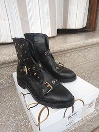 scarpe - stivaletti con fibbie