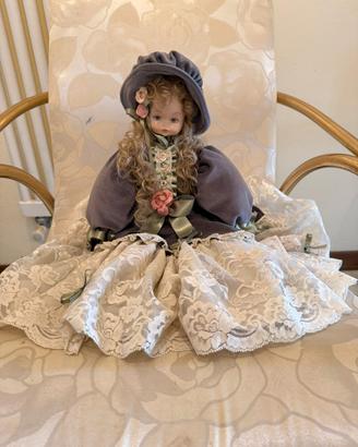 Bambola porcellana Capodimonte 