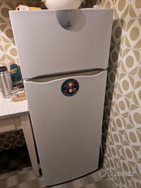 Frigorifero Indesit 