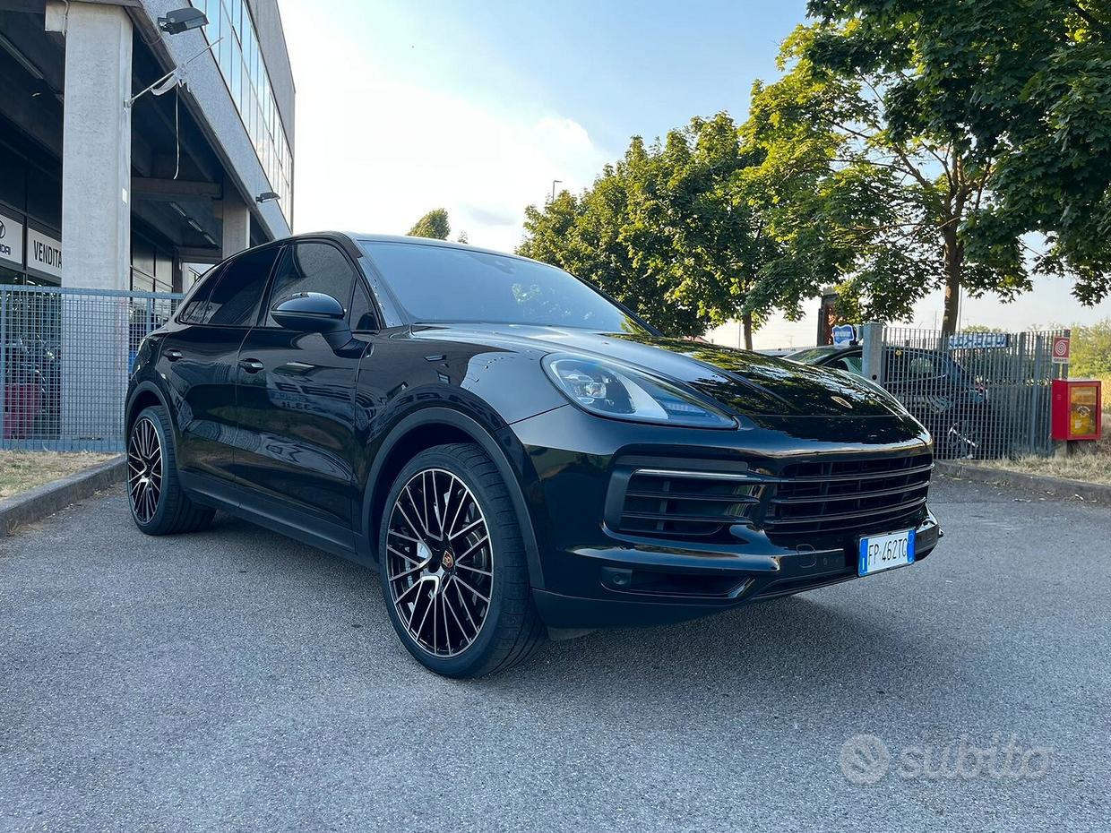 PORSCHE Cayenne 3ªs.'17-->